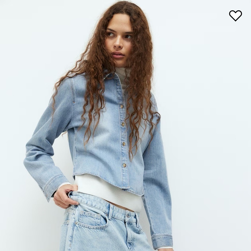 NWT H&M Short Denim Shirt, Women’s Size XSmall, Light Denim Blue - Picture 6 of 9